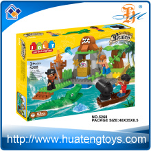 Hot sales education DIY plastic pirate building model block toy